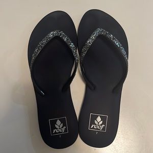 Reef flip flops - women’s size 7